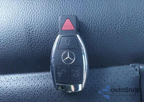 2010 Mercedes-Benz E 350 4Matic из США, поврежденный, VIN WDDHF8HB7AA065077